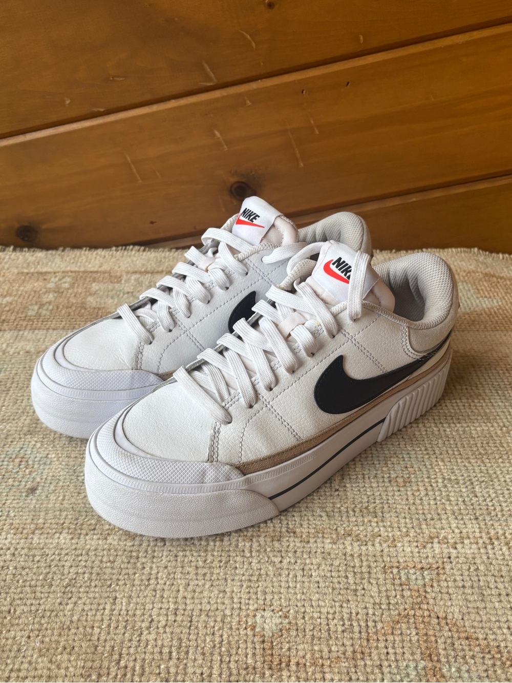 Nike Court Legacy Lift Platform Sneakers White Black DM7590-100 Women's 6.5 - Picture 3 of 9